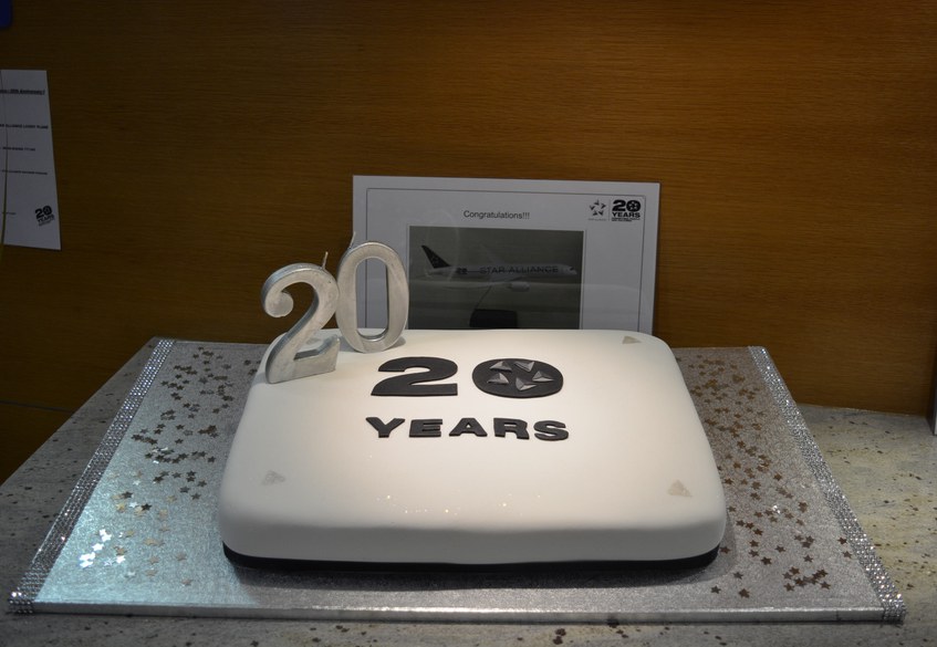 LIS * 20th STAR ANNIVERSARY